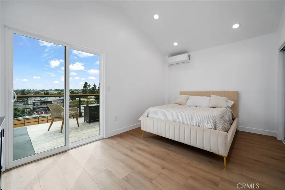 739 W 2nd San Pedro, CA 90731