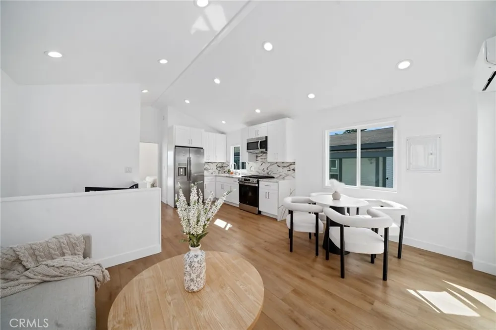 739 W 2nd San Pedro, CA 90731
