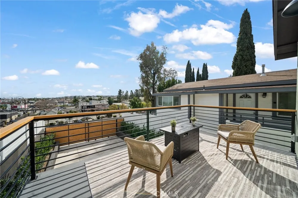 739 W 2nd San Pedro, CA 90731