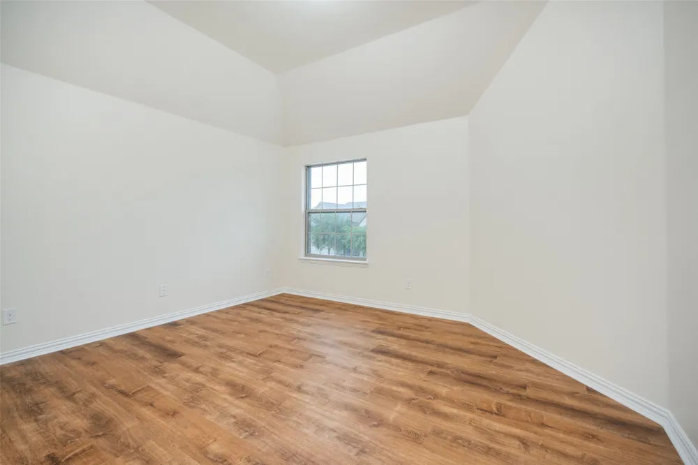 342 Manchester Drive Roanoke, TX 76262