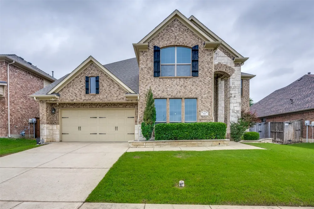 342 Manchester Drive Roanoke, TX 76262