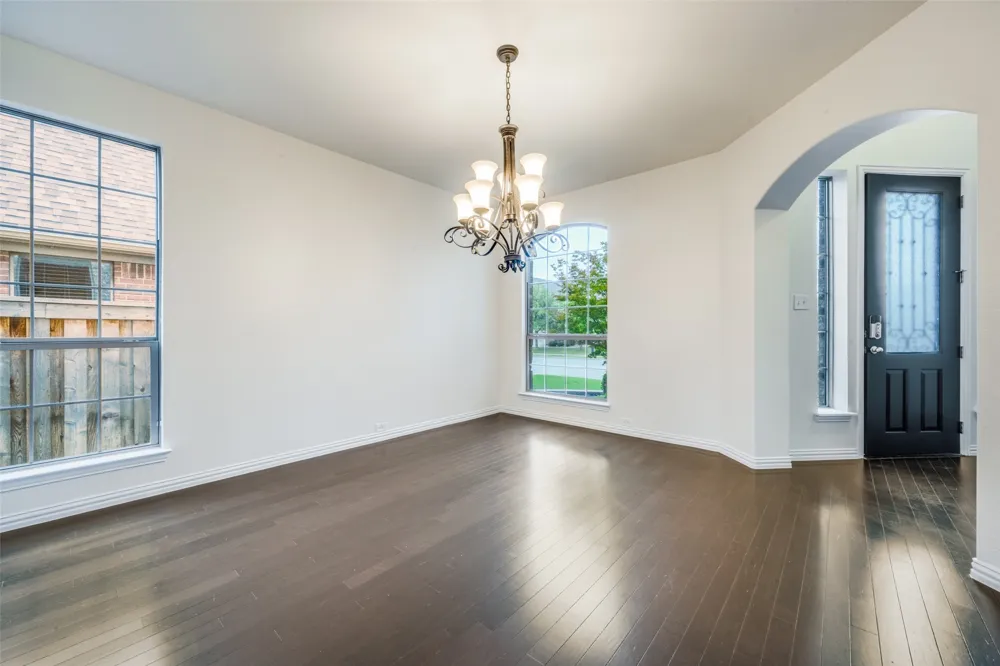 342 Manchester Drive Roanoke, TX 76262