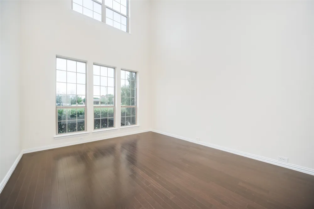 342 Manchester Drive Roanoke, TX 76262