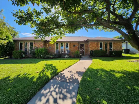 1023 Ridgefield Drive