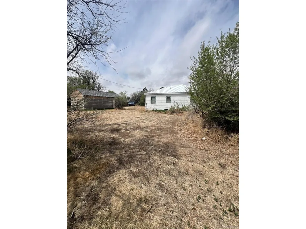 324 Elm Street Arriba, CO 80804