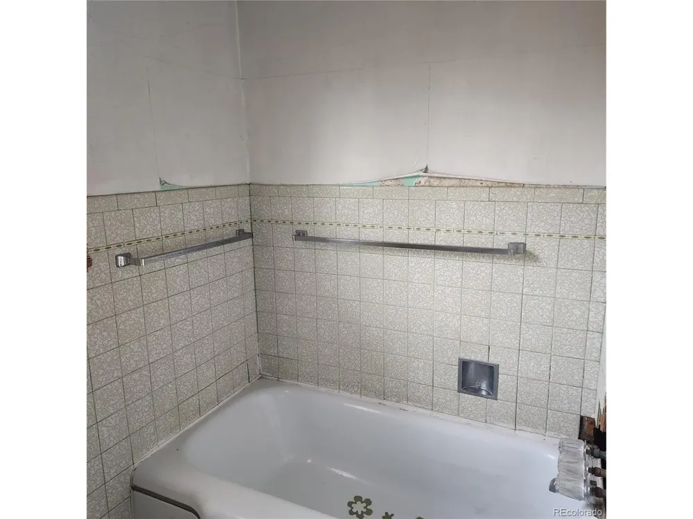 324 Elm Street Arriba, CO 80804