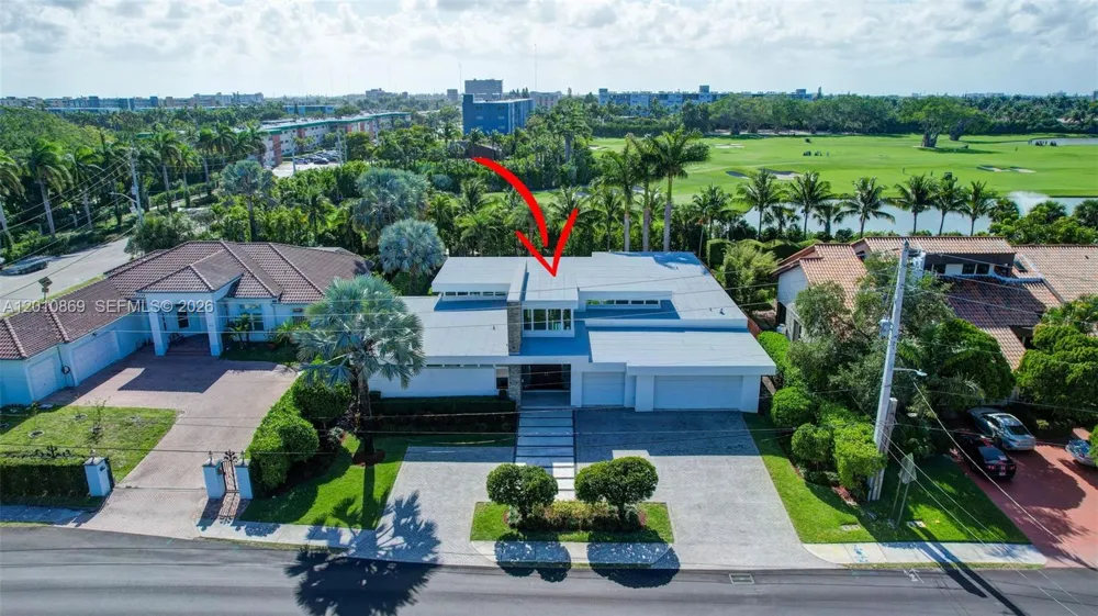 907 Diplomat Pkwy Hallandale Beach, FL 33009