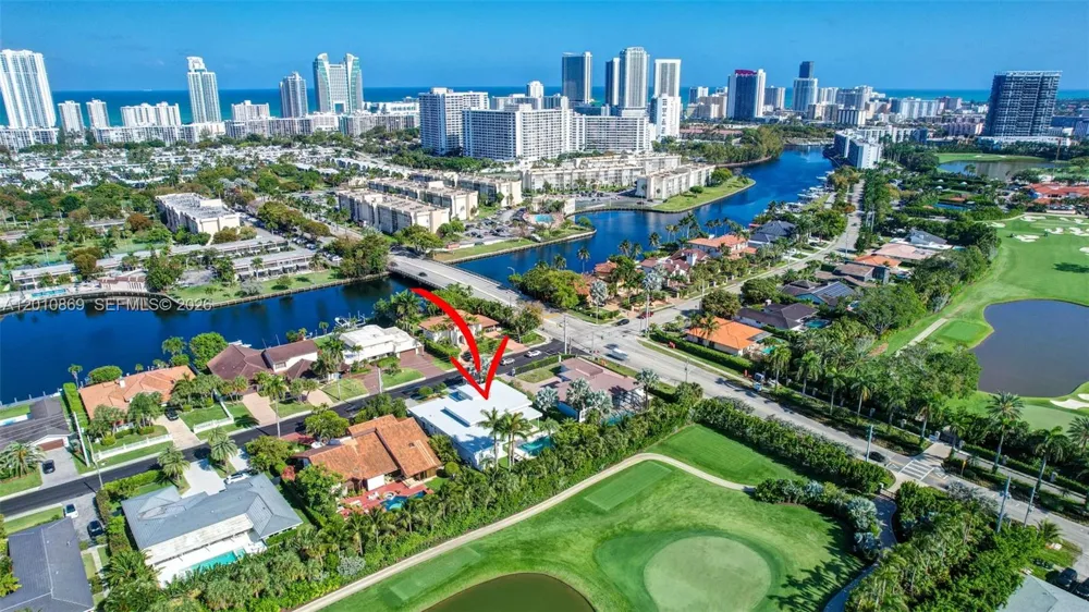 907 Diplomat Pkwy Hallandale Beach, FL 33009