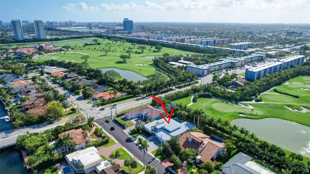 907 Diplomat Pkwy Hallandale Beach, FL 33009