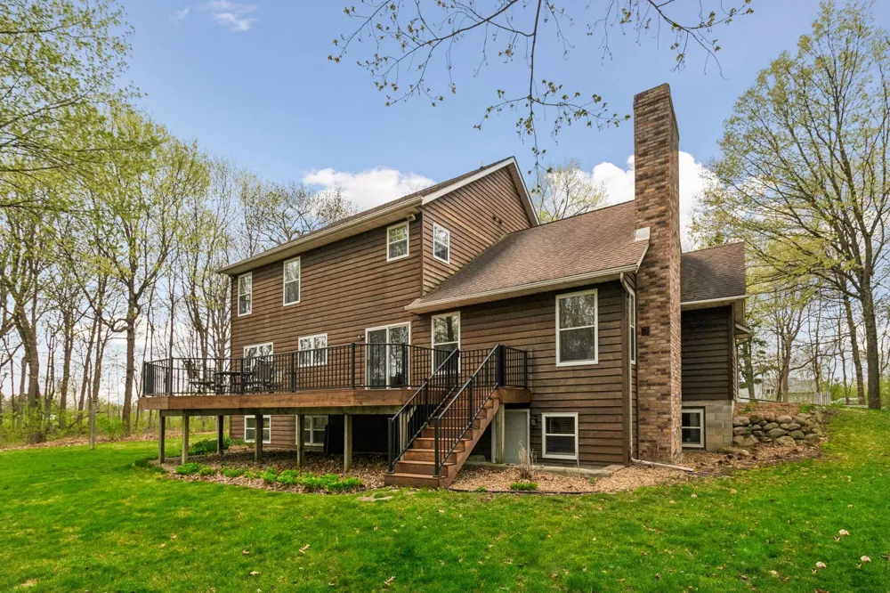 1745 1st Avenue SE New Prague, MN 56071
