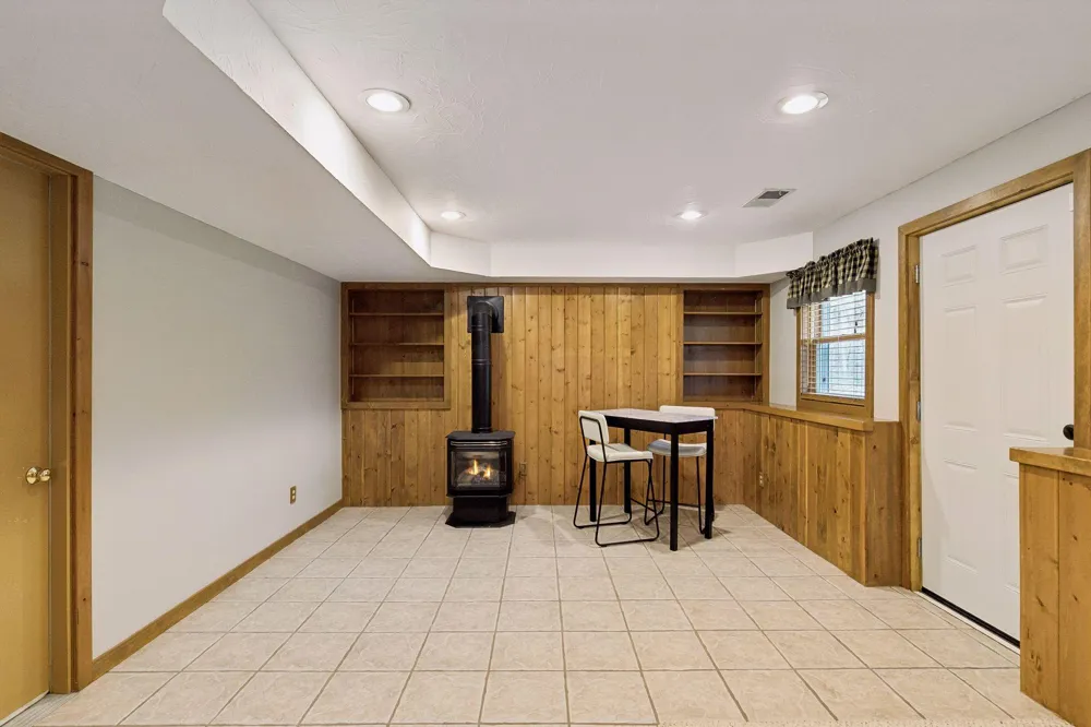 1745 1st Avenue SE New Prague, MN 56071