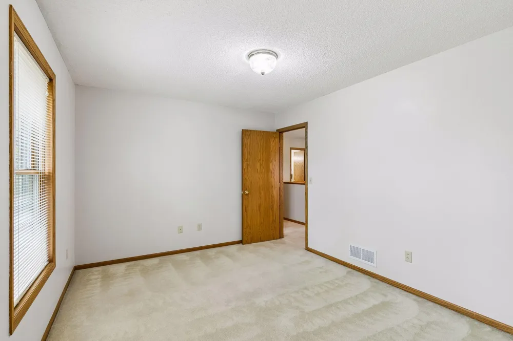 1745 1st Avenue SE New Prague, MN 56071