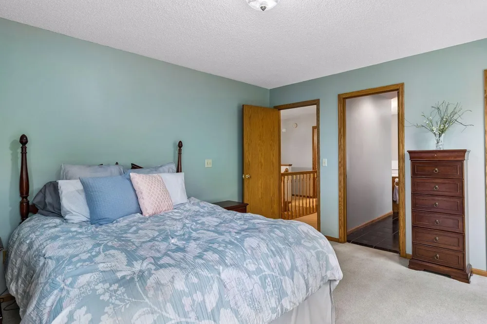 1745 1st Avenue SE New Prague, MN 56071