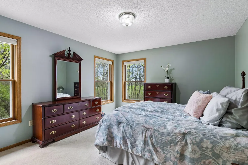 1745 1st Avenue SE New Prague, MN 56071
