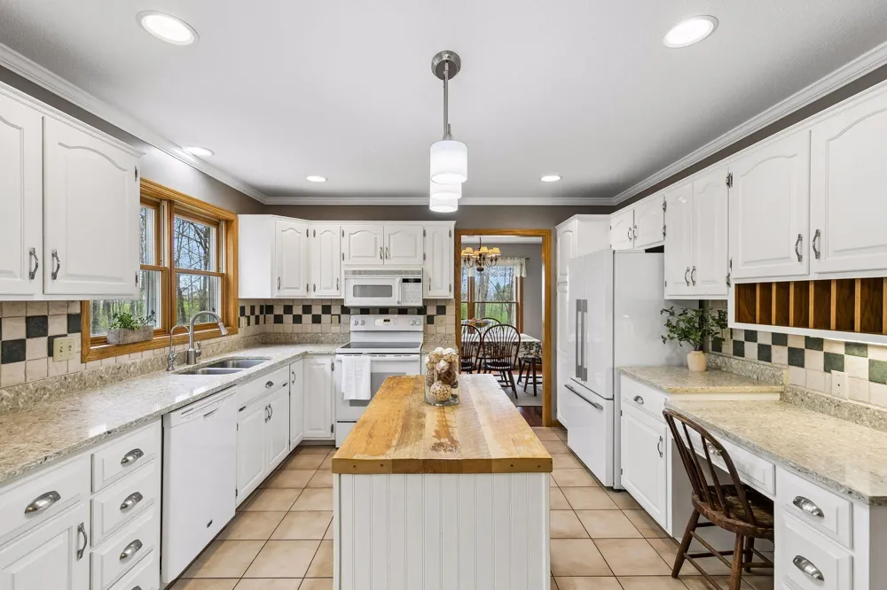 1745 1st Avenue SE New Prague, MN 56071