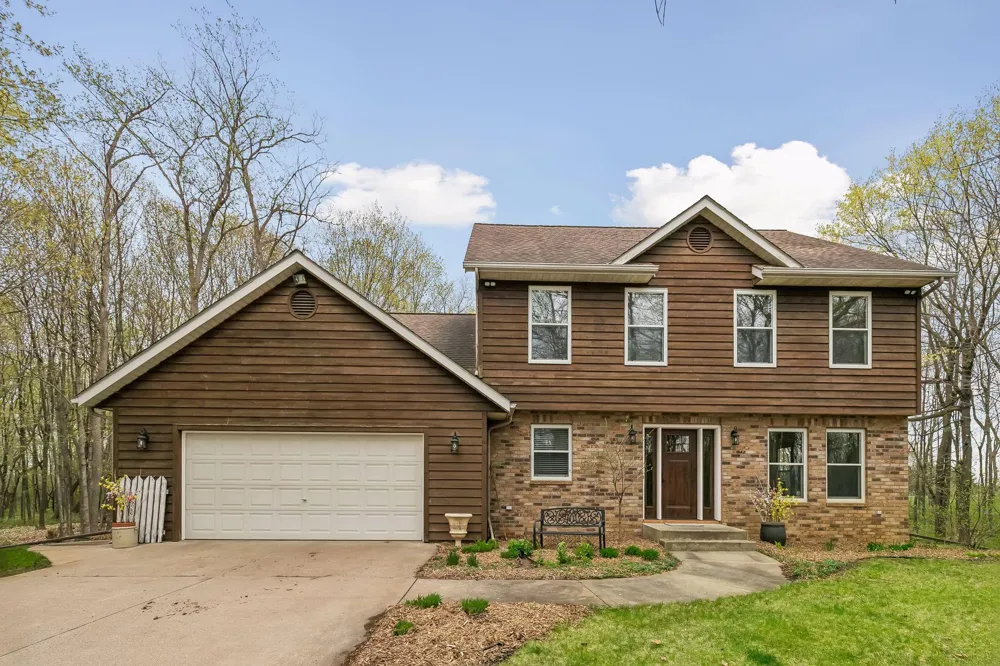 1745 1st Avenue SE New Prague, MN 56071