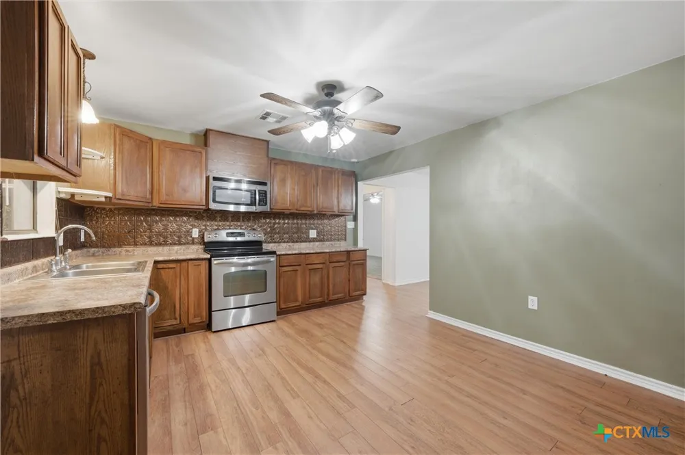 303 Milam Street Rogers, TX 76569