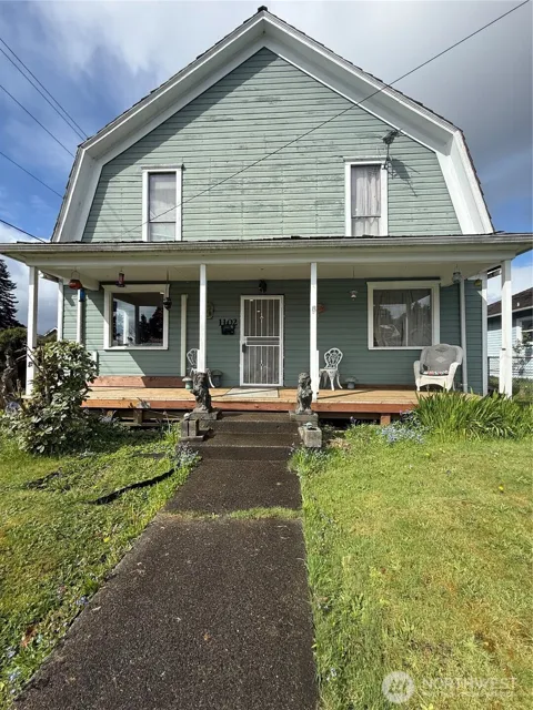 1102 Water Street