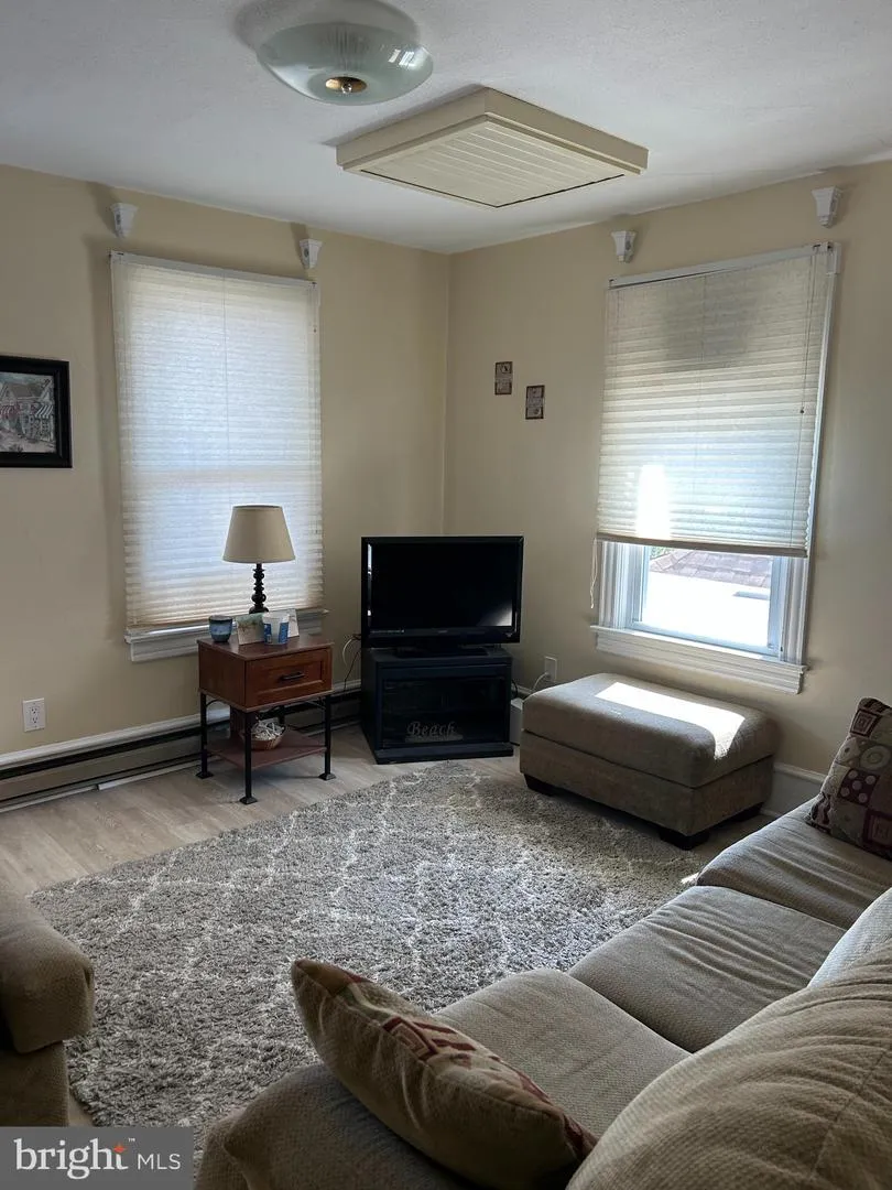 210 E. HAND AVENUE Wildwood, NJ 08260
