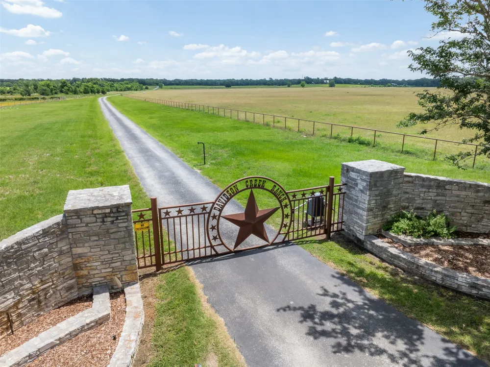 1580 County Road 377 Caldwell, TX 77836