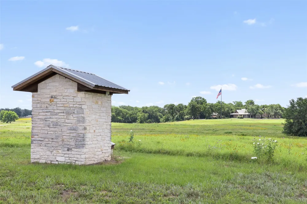 1580 County Road 377 Caldwell, TX 77836