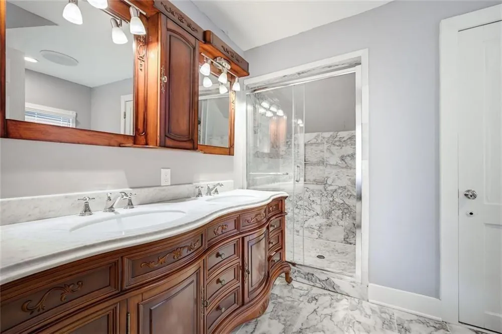 570 East Avenue NE Atlanta, GA 30312