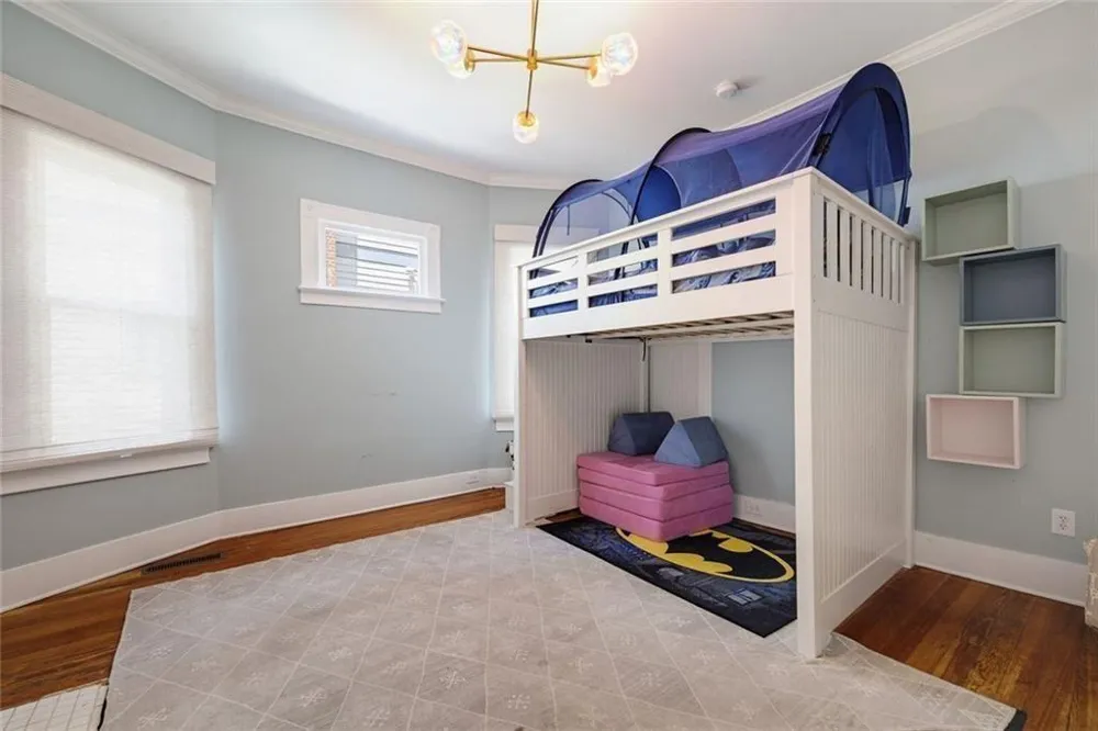 570 East Avenue NE Atlanta, GA 30312