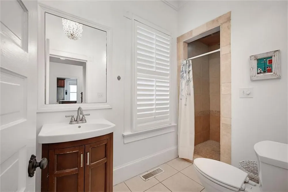 570 East Avenue NE Atlanta, GA 30312