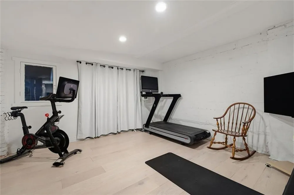 570 East Avenue NE Atlanta, GA 30312