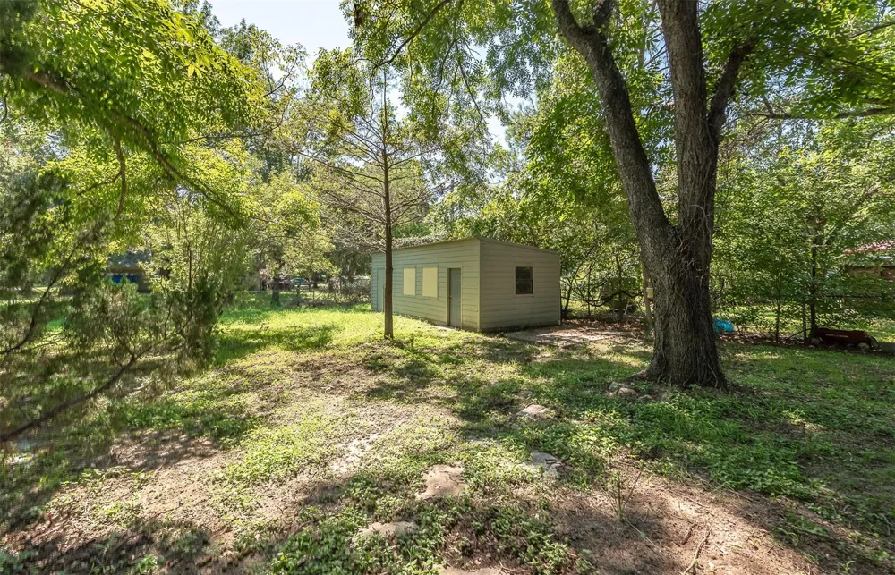 504 Redbud Street Caldwell, TX 77836