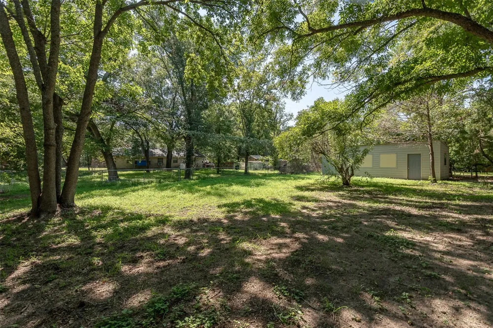 504 Redbud Street Caldwell, TX 77836