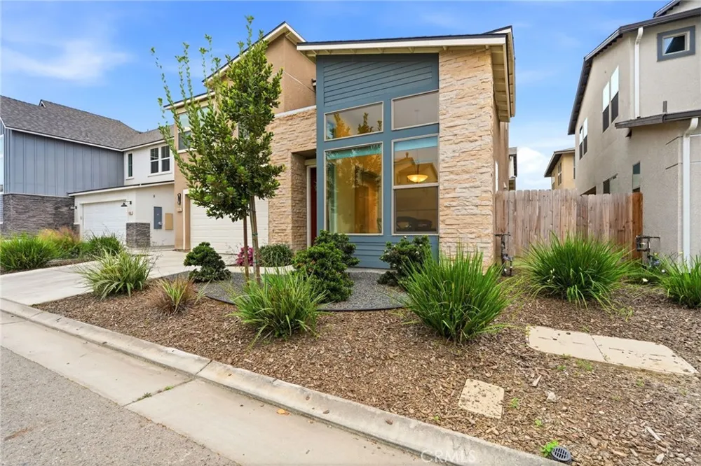 3345 W Florence Visalia, CA 93277