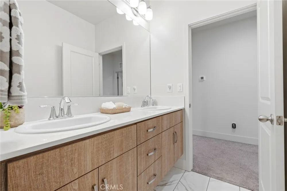 3345 W Florence Visalia, CA 93277