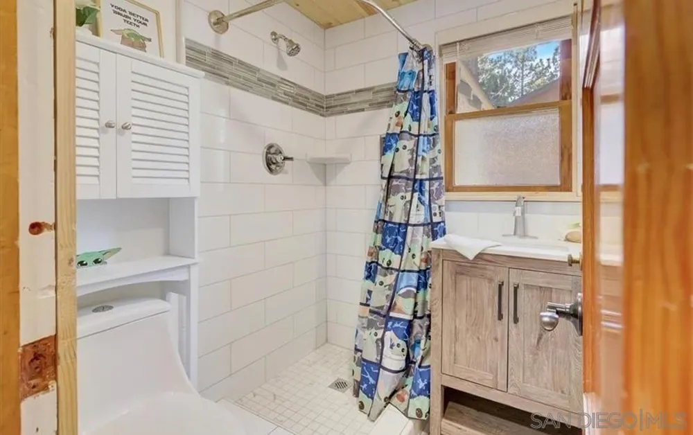 298 Maple Sugarloaf, CA 92386