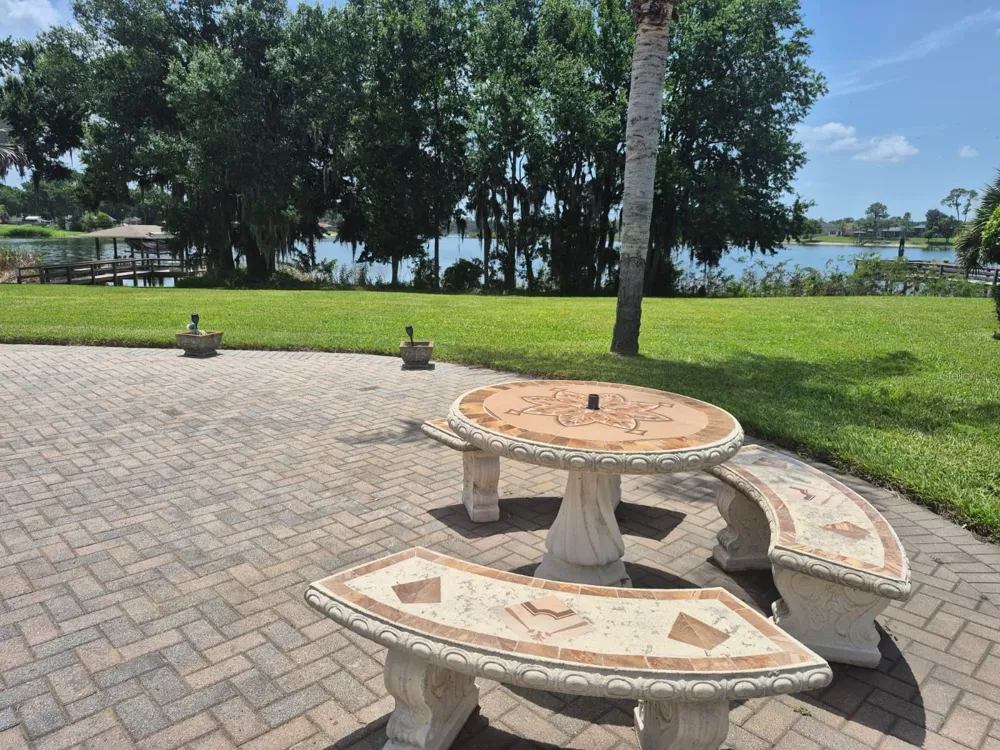 389 NOLANE LANE Polk City, FL 33868