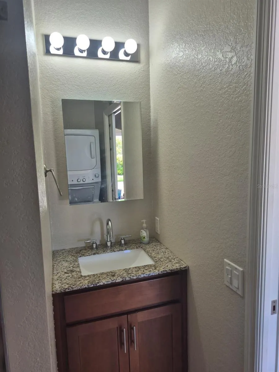 389 NOLANE LANE Polk City, FL 33868