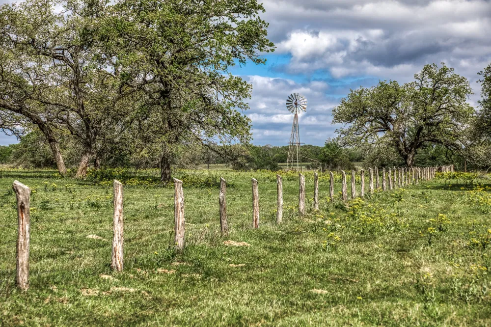 11320 County Road 343 Caldwell, TX 77836