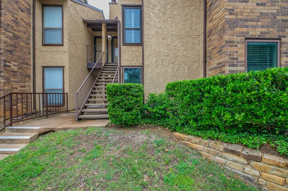 1901 Cloisters Drive #914 Arlington, TX 76011
