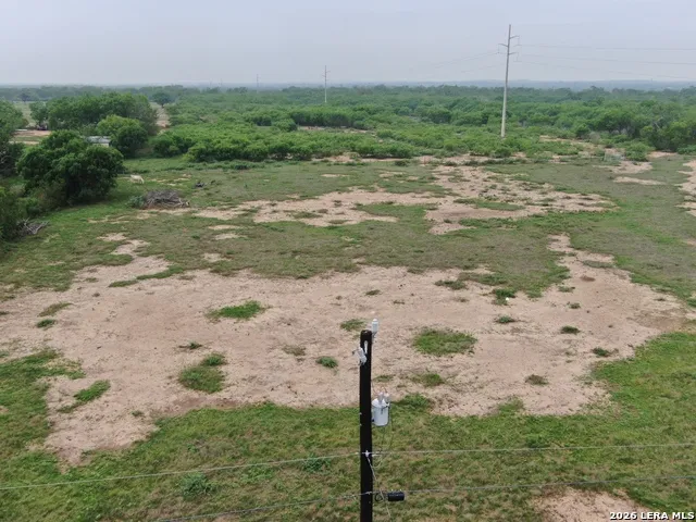 00 Briggs Somerset, TX 78069