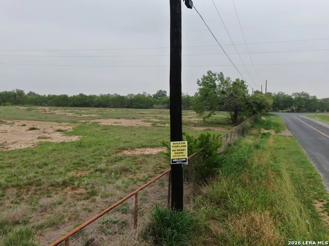00 Briggs Somerset, TX 78069
