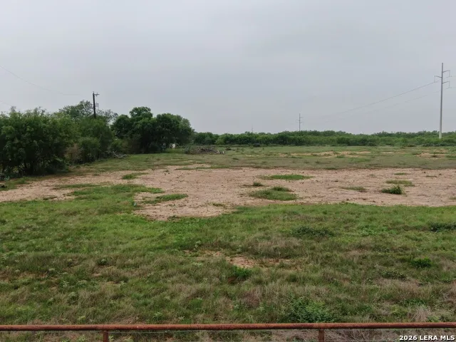00 Briggs Somerset, TX 78069