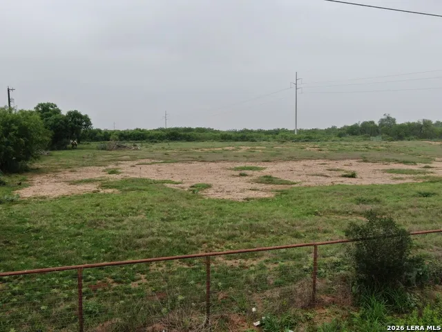00 Briggs Somerset, TX 78069
