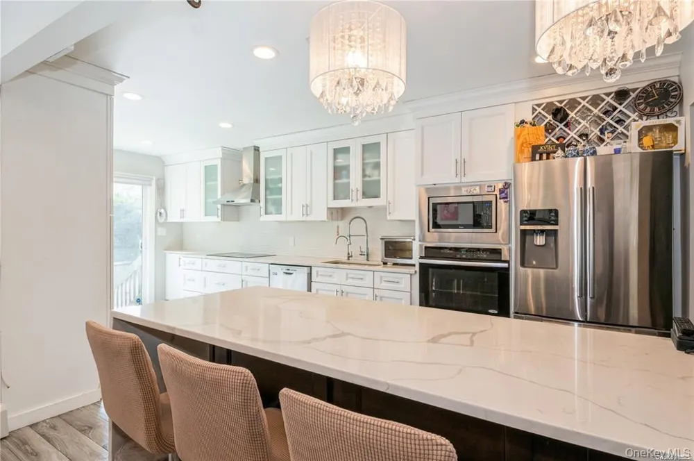 1040 Cedarhurst Street North Woodmere, NY 11581
