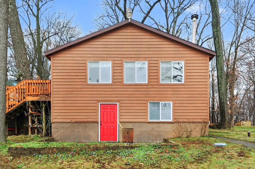 12015 Oakridge Road Plainwell, MI 49080