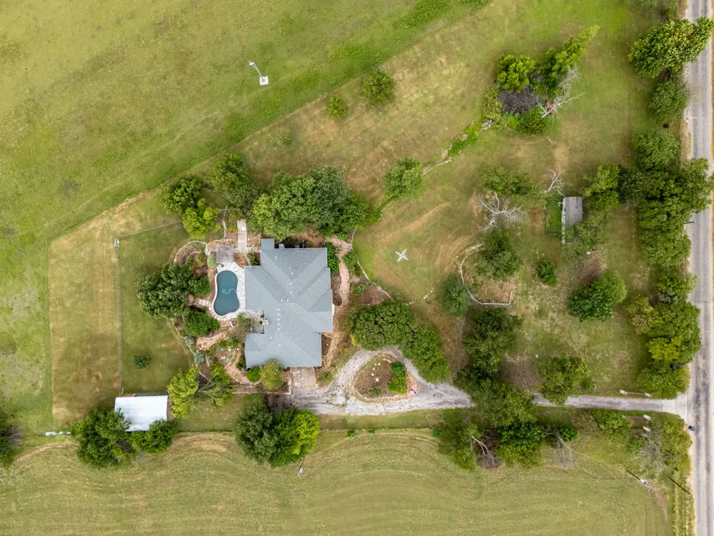 250 County Rd. 323 Bartlett, TX 76511