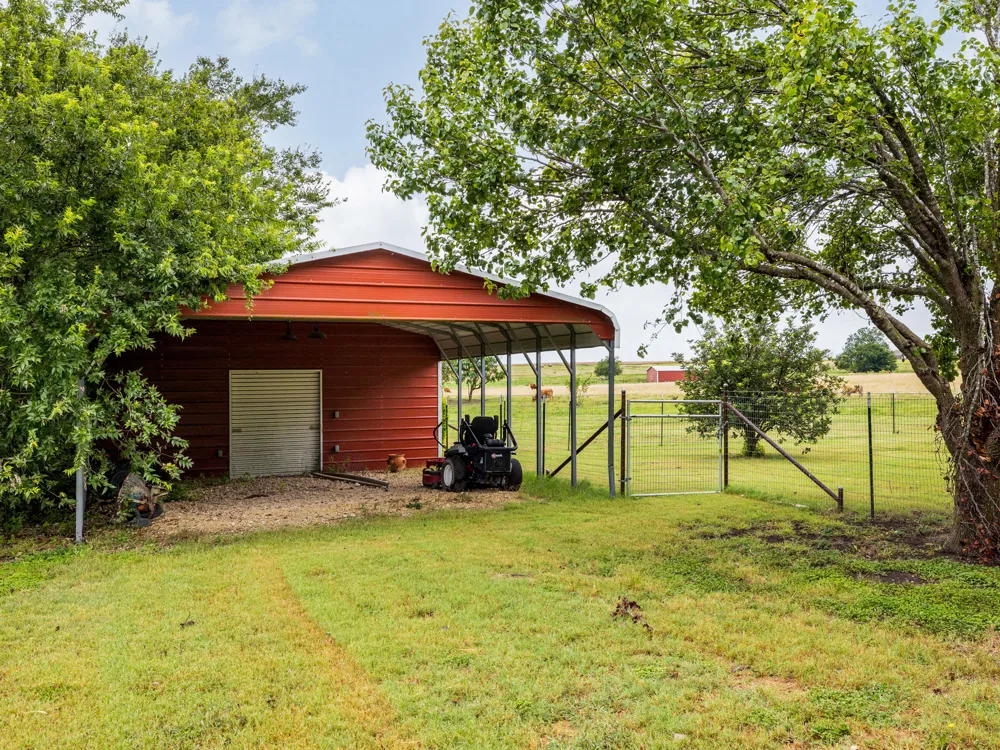 250 County Rd. 323 Bartlett, TX 76511