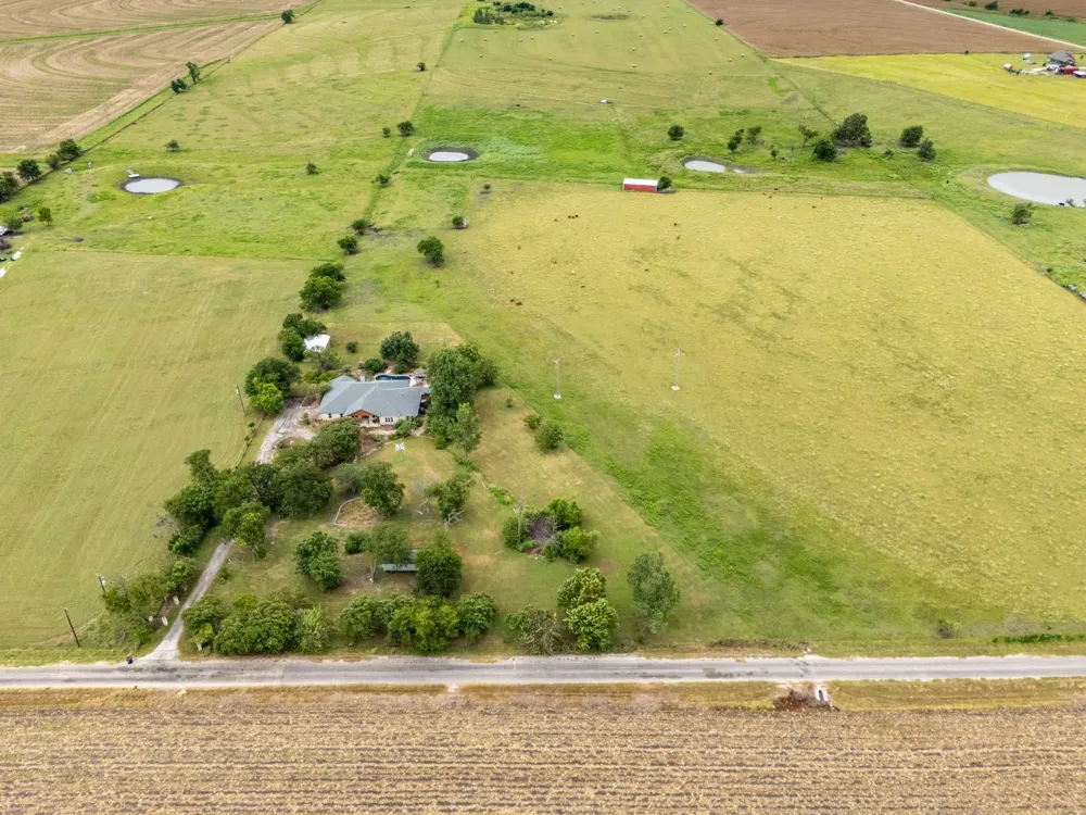 250 County Rd. 323 Bartlett, TX 76511
