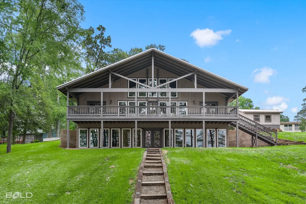 10945 Ferry Lake Road Oil City, LA 71061