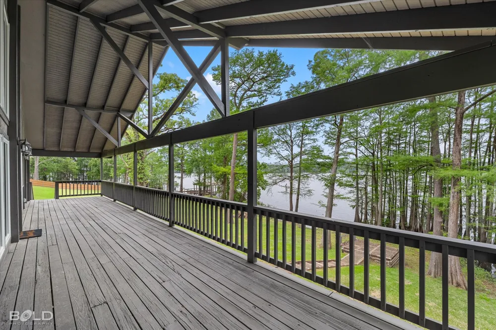 10945 Ferry Lake Road Oil City, LA 71061