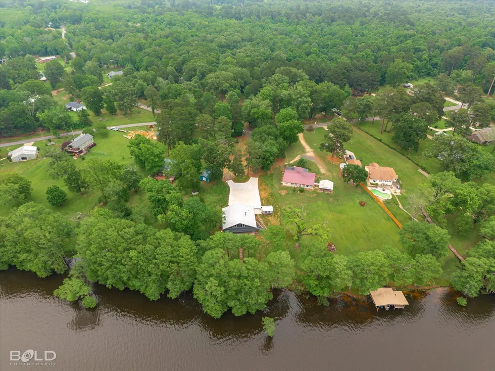 10945 Ferry Lake Road Oil City, LA 71061